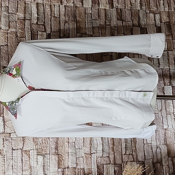 Ariat Tops - Ariat Floral Collar White Button Down Shirts